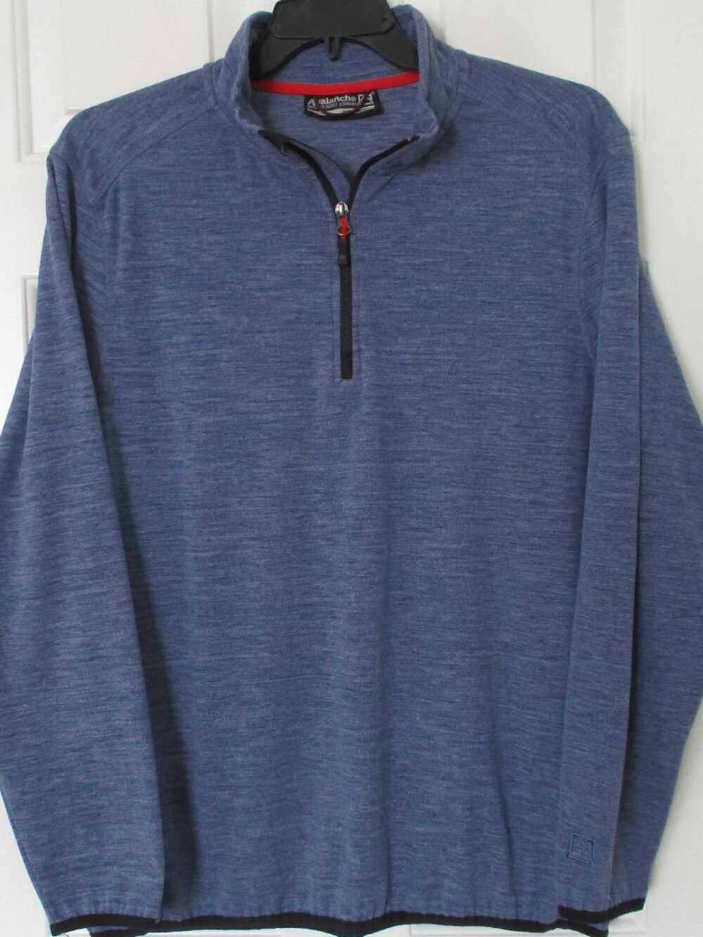 Avalanche Mens L/S Blue Stretch 1/4 Zip Active Sweater NWOT - Size Large